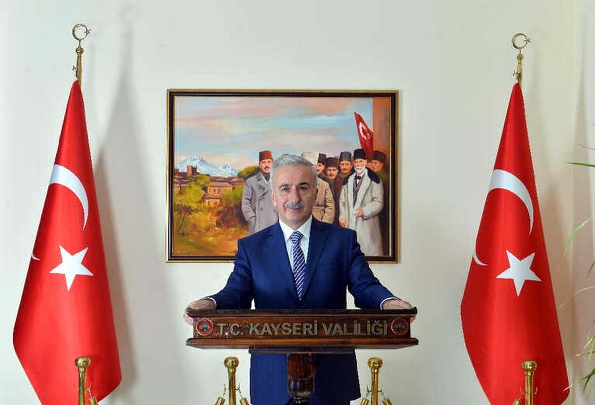 Vali Kamçı, "Polis, Toplumsal Huzur ve İstikrarımızın Teminatı Olmaya Devam Edecektir"