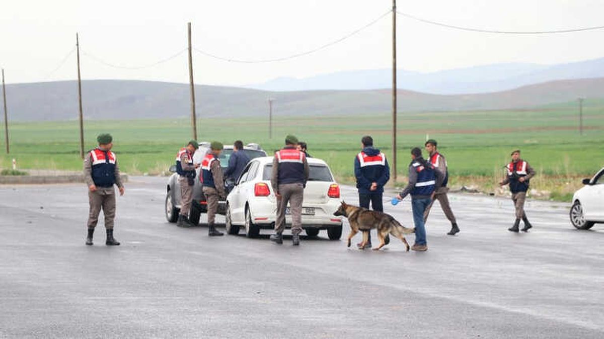 Aksaray\'da Jandarma Ekiplerinden Uygulama