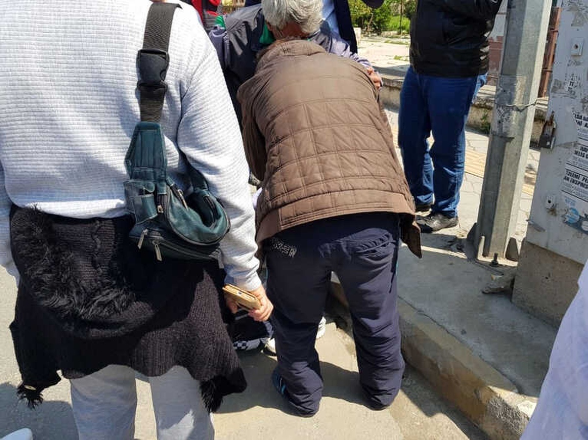 Ambulans Çarptığı Yayayı Hastaneye Yetiştirdi