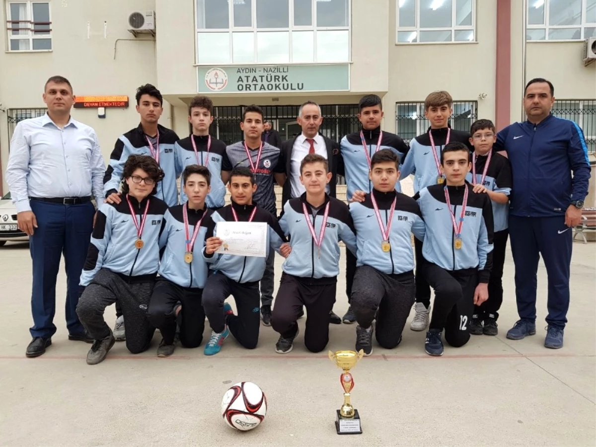 Atatürk Ortaokulu Futsalda Destan Yazdı