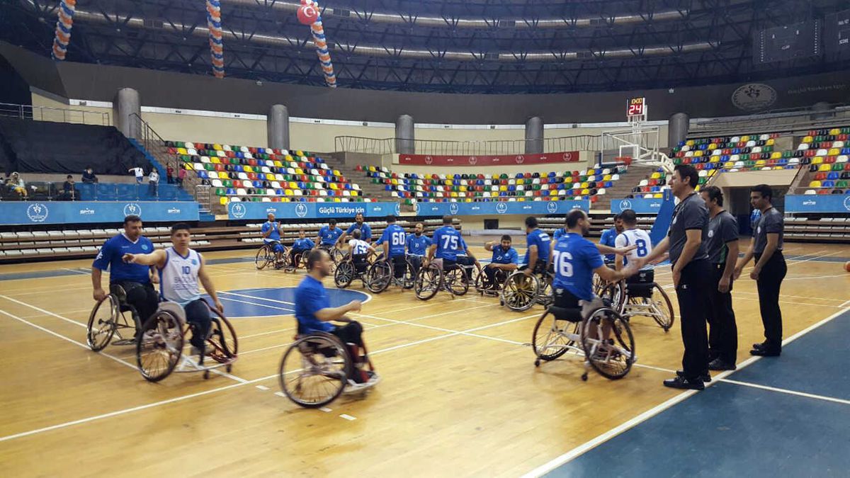 "Bağcılar\'lı Engelli Basketçiler Antalya\'ya Fark Attı"