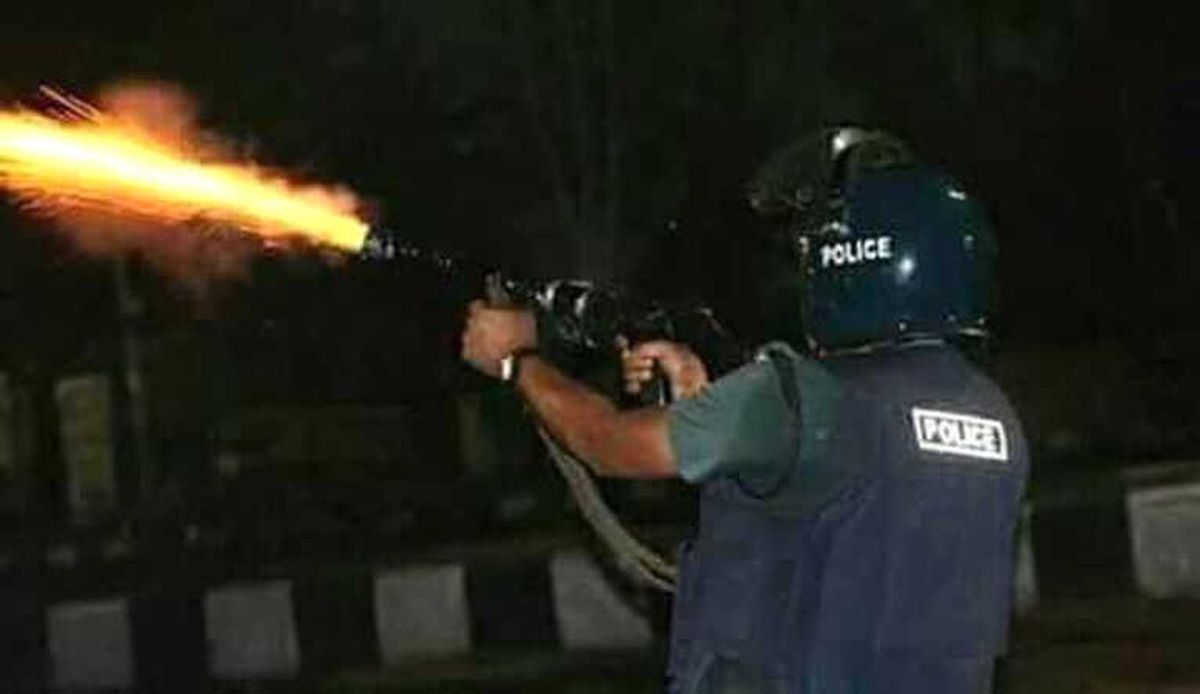 Bangladeş\'te Öğrenci Eylemine Polis Müdahalesi: 1 Ölü