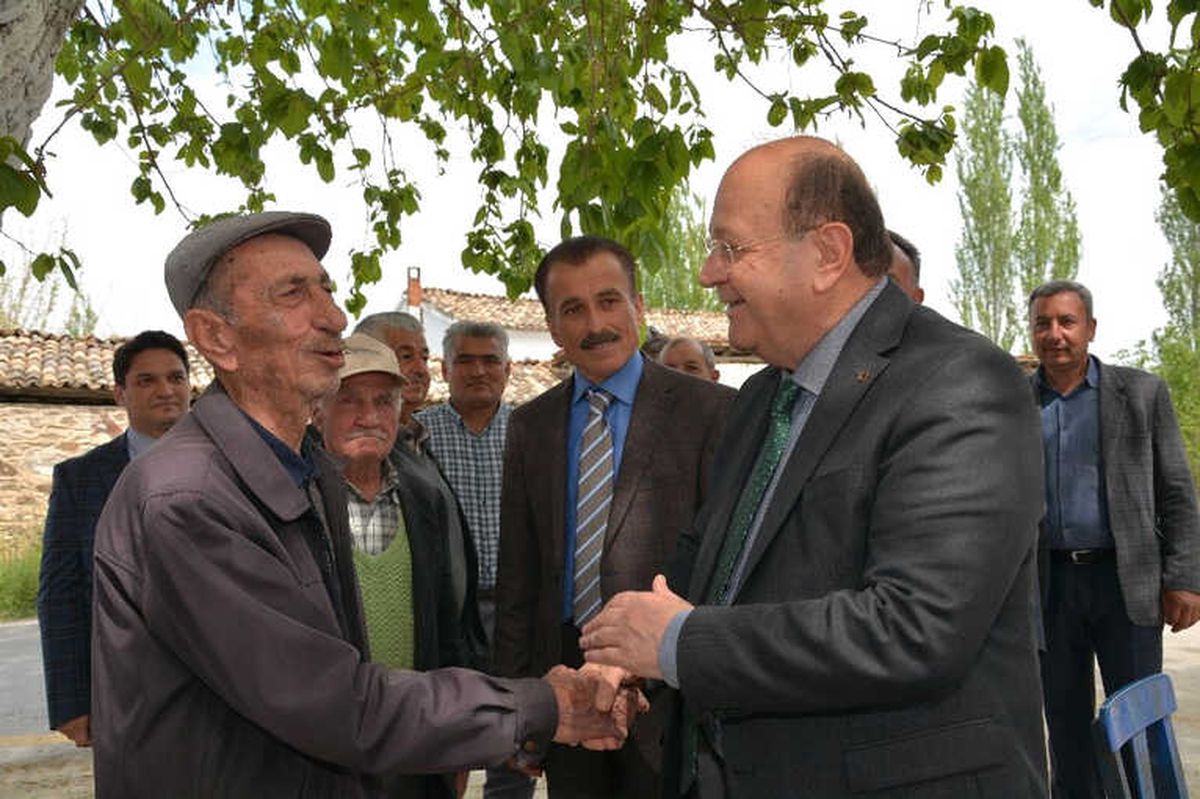 Başkan Özakcan, Alanlıları Dinledi