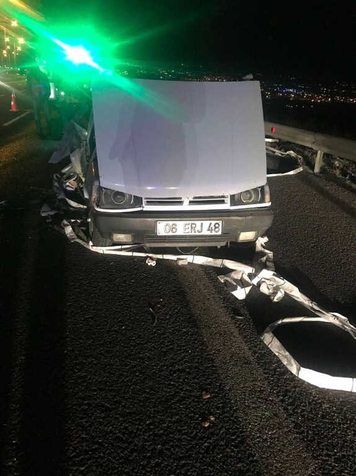 Başkent\'te Trafik Kazası: 1 Ölü, 2 Yaralı