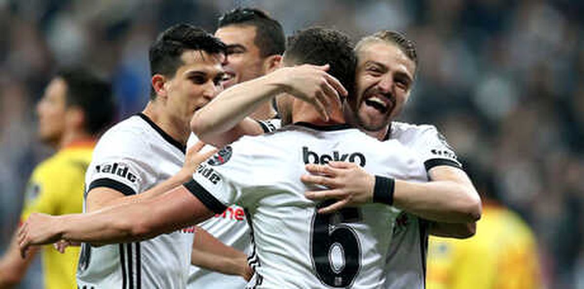 Beşiktaş Defansı, Hem Savundu Hem Gol Attı