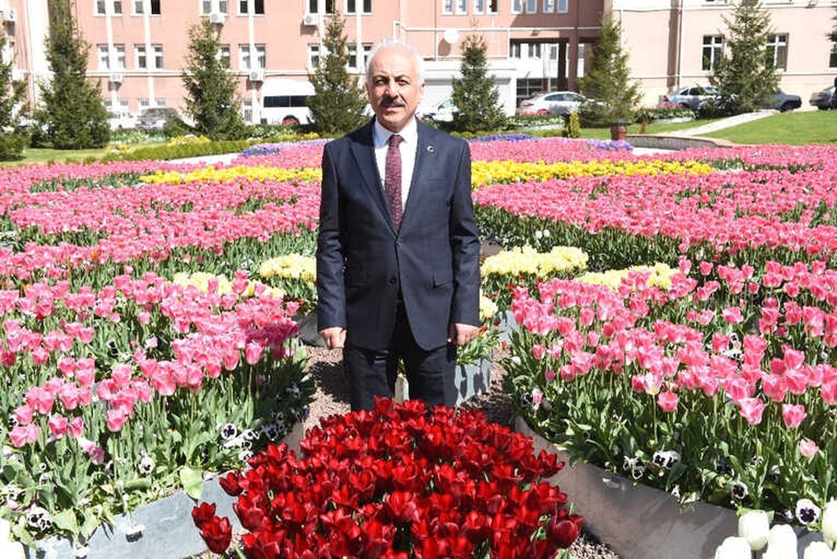 Çorum Rengarenk Çiceklerle Bezendi