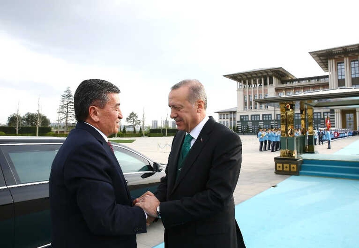 Cumhurbaşkanı Erdoğan, Kırgız Lider Ceenbekov\'u Külliyede Karşıladı