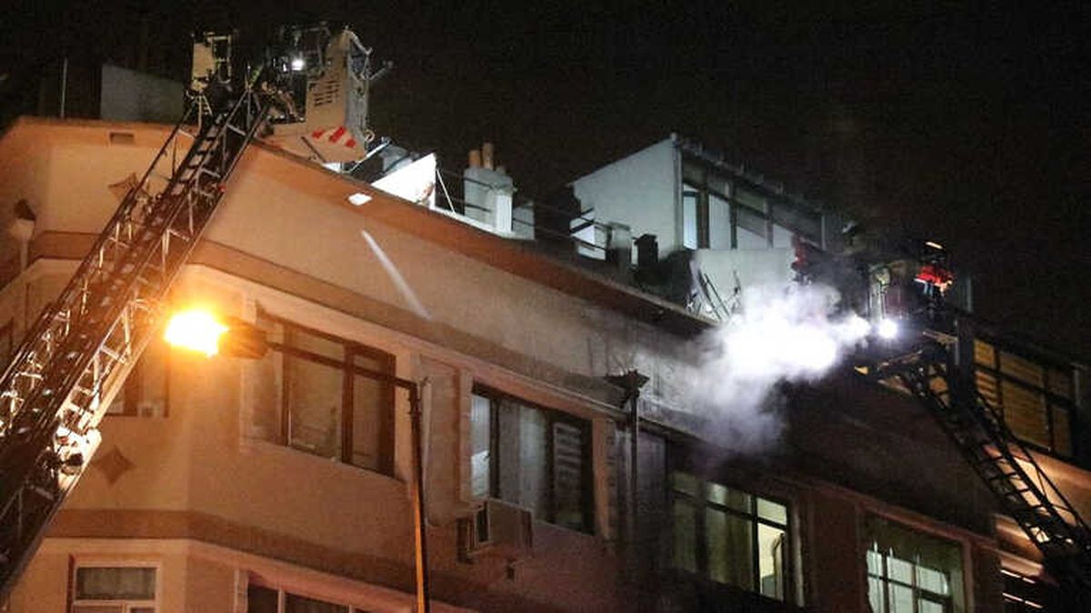 Fatih\'te Yangında Can Pazarı