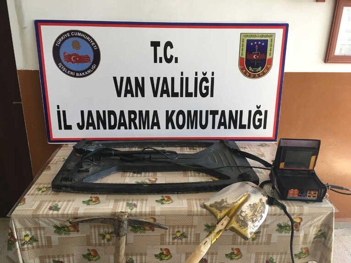 Jandarmadan Definecilere Suçüstü