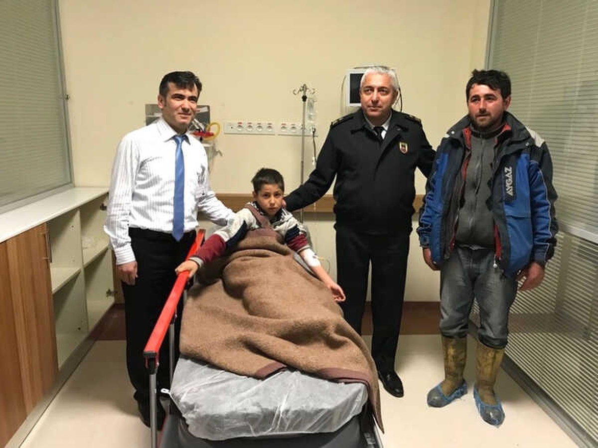 Manisa\'da Kayıp Kardeşler Birbirlerine Sarılı Halde Bulundu
