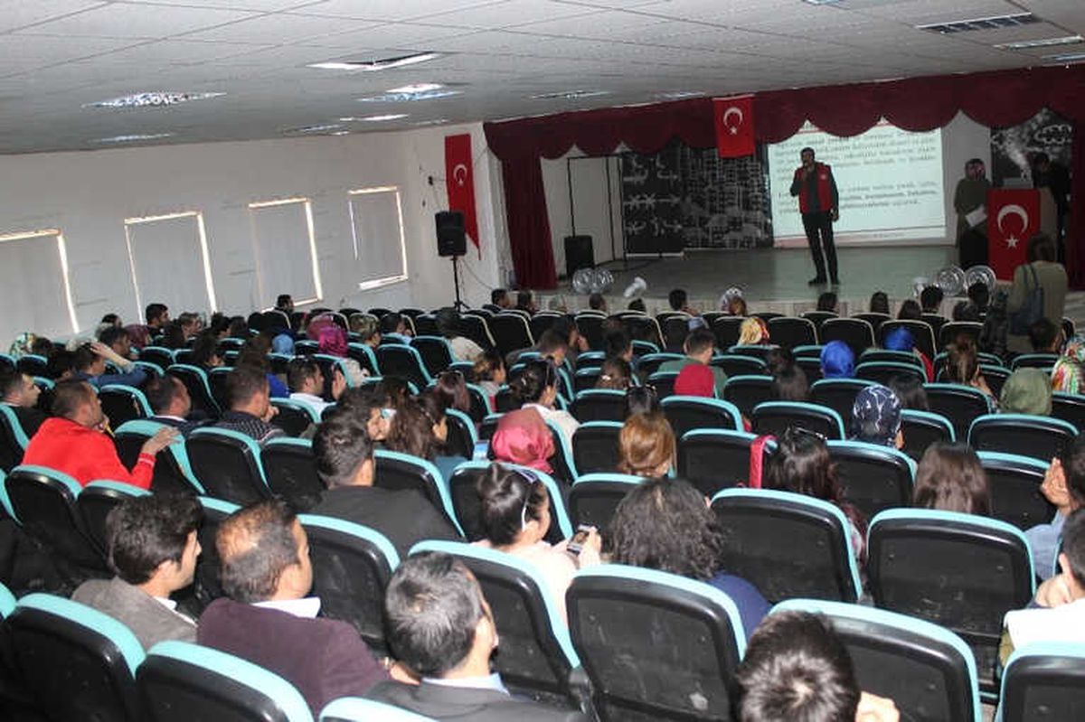 Muradiye\'deki Öğretmenlere Seminer