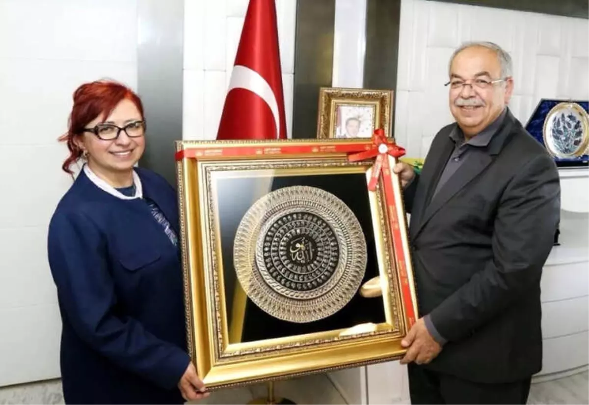 Prof. Dr. Edibe Sözen ile Başkan Kutlu Bir Araya Geldi