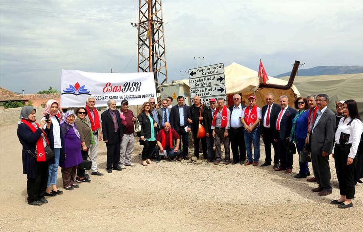 Şair ve Yazarlardan Mehmetçiğe Destek