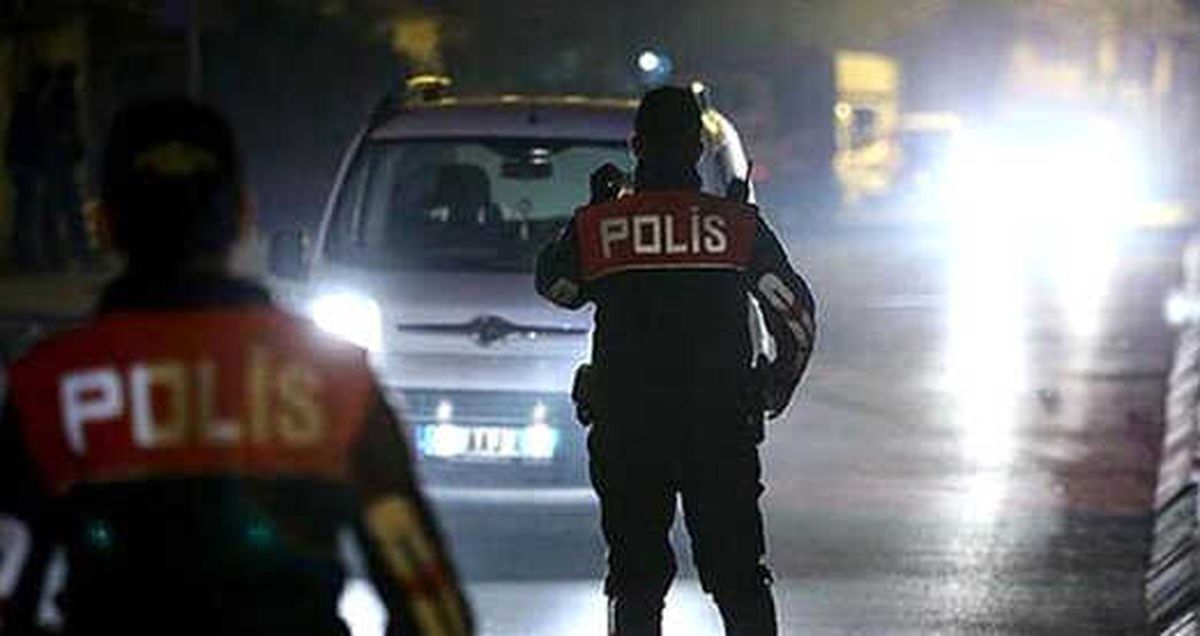 Polis Samsun\'da Suçlulara Göz Açtırmadı! Bir Ayda 409 Kaçak Yakalandı