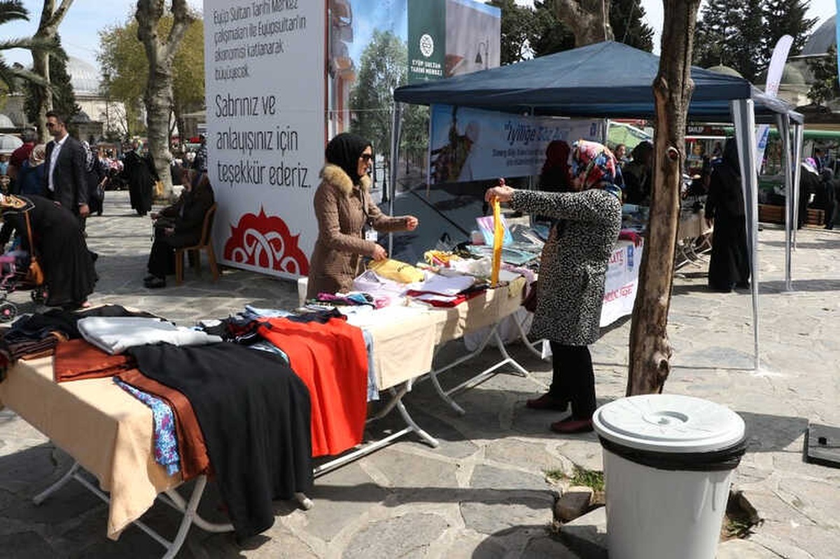 Simurg Öğrencilerinden "İyiliğe Göz Açın" Kermesi