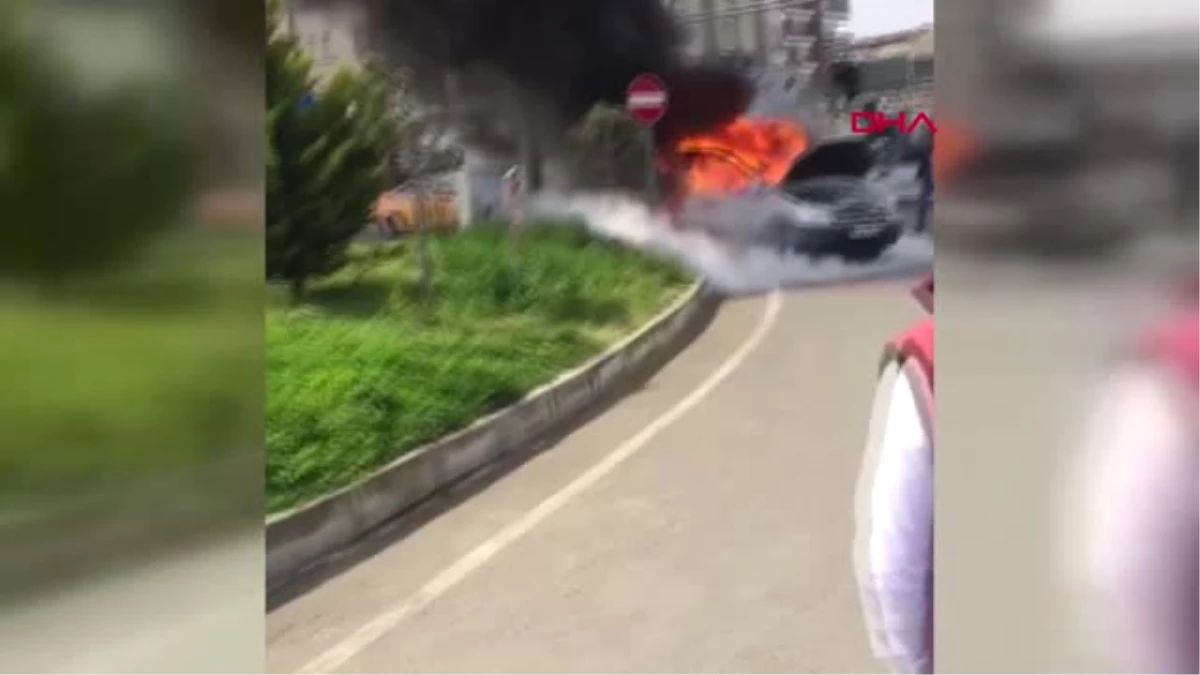 Trabzon Seyir Halindeki Araç Yandı, Sürücü Canını Zor Kurtardı-Hd
