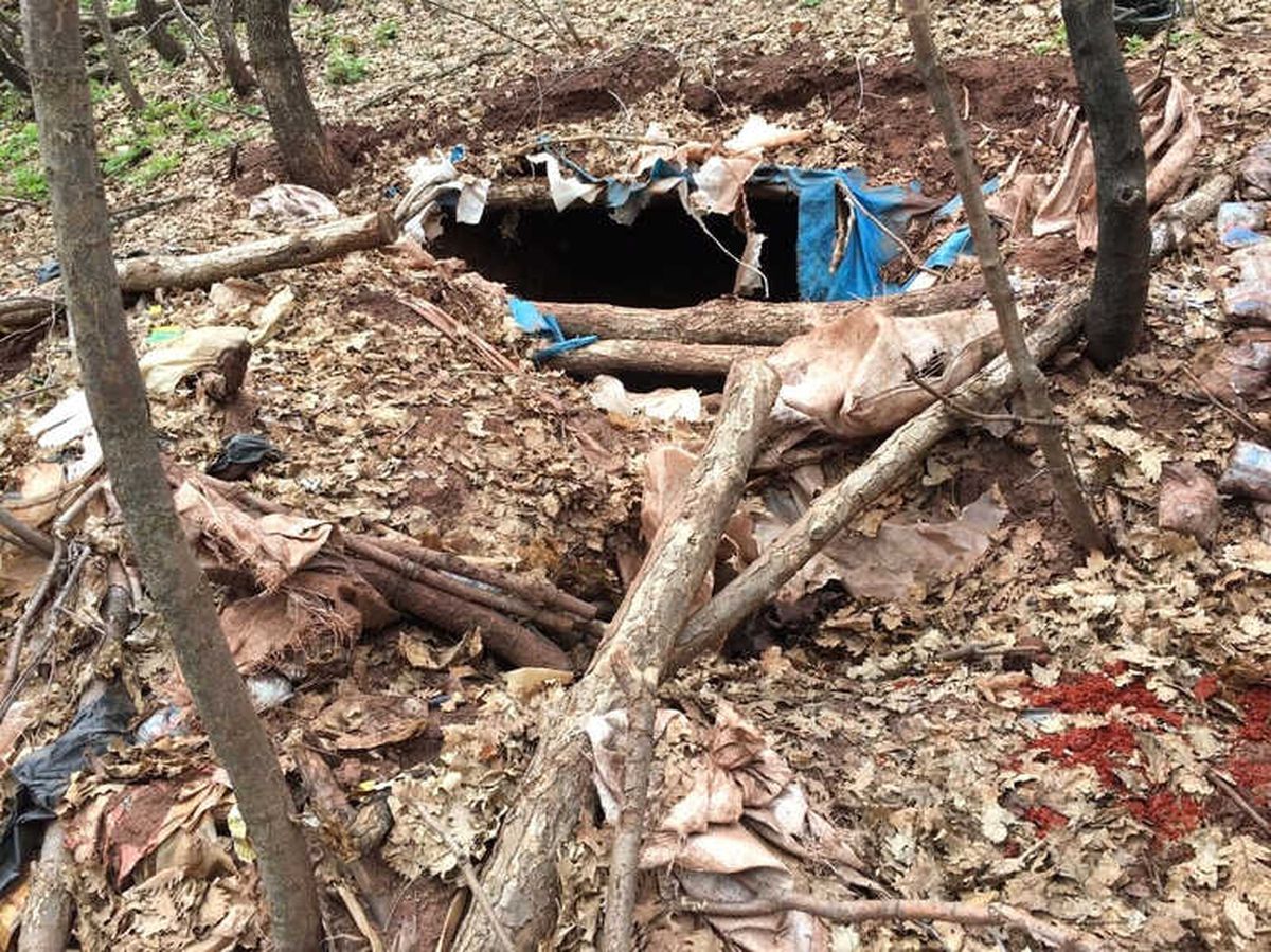 Tunceli\'de Teröristlere Ait 6 Sığınak İmha Edildi