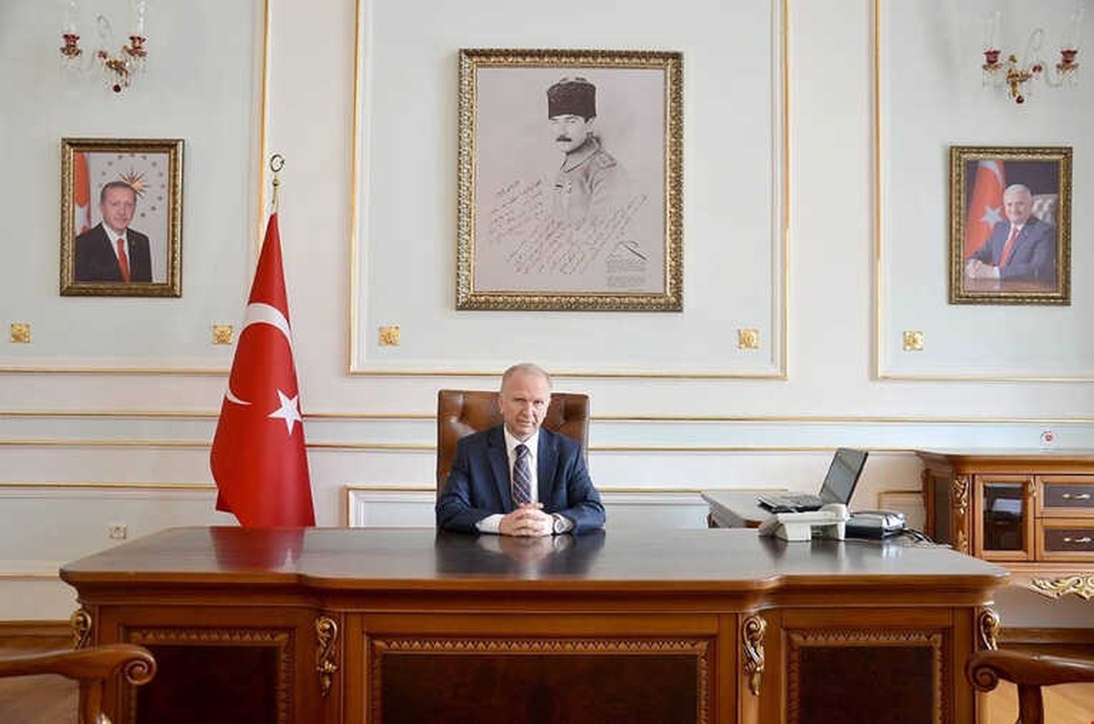 Vali Mehmet Ceylan\'ın 10 Nisan Polis Haftası Mesajı