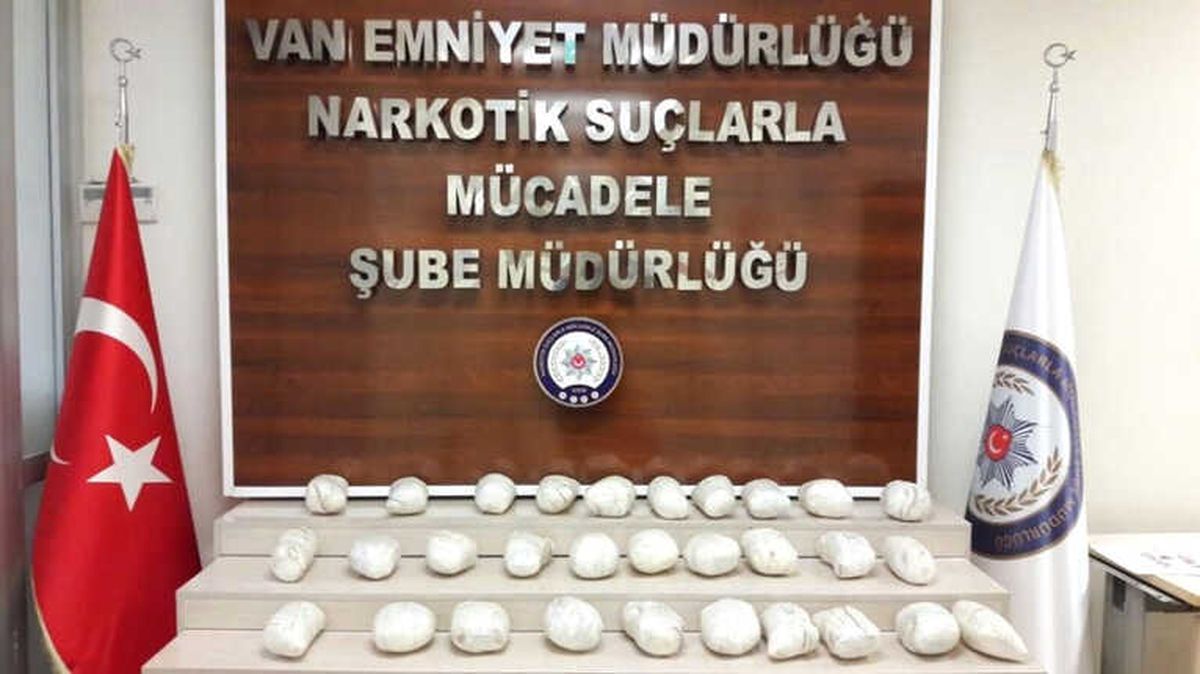 Van\'da 32 Kilo Eroin Ele Geçirildi