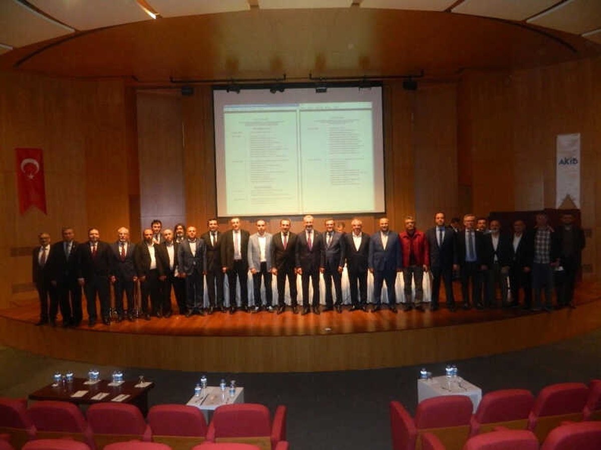 Akdeniz Demir ve Demir Dışı Metaller İhracatçıları Birliği Başkanlığını Fuat Tosyalı Kazandı