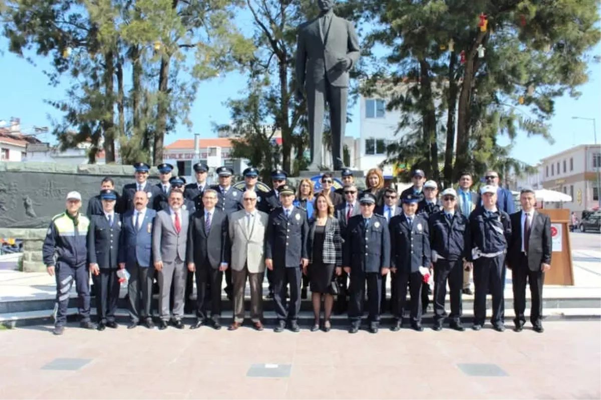 Ayvalık\'ta Polisin 173. Kuruluş Yıldönümü Coşkusu