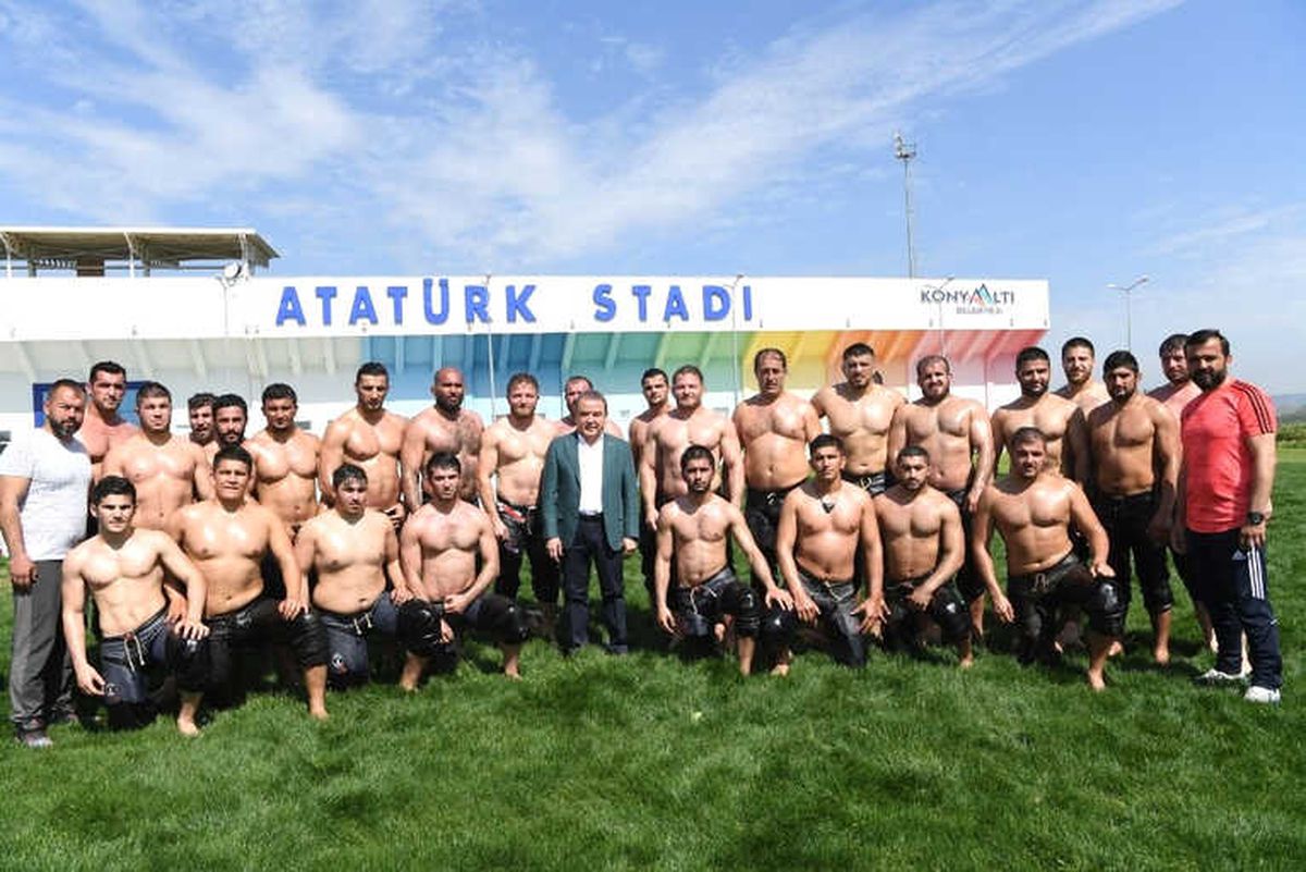 Başkan Böcek: "Altın Kemeri Antalya\'ya Getireceğiz"