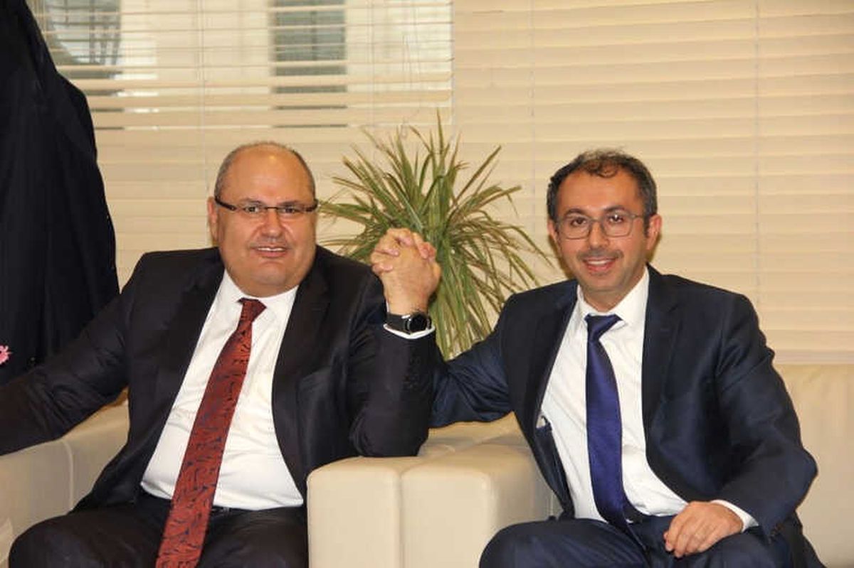 Halıcılardan Seçim Öncesi Örnek Tablo