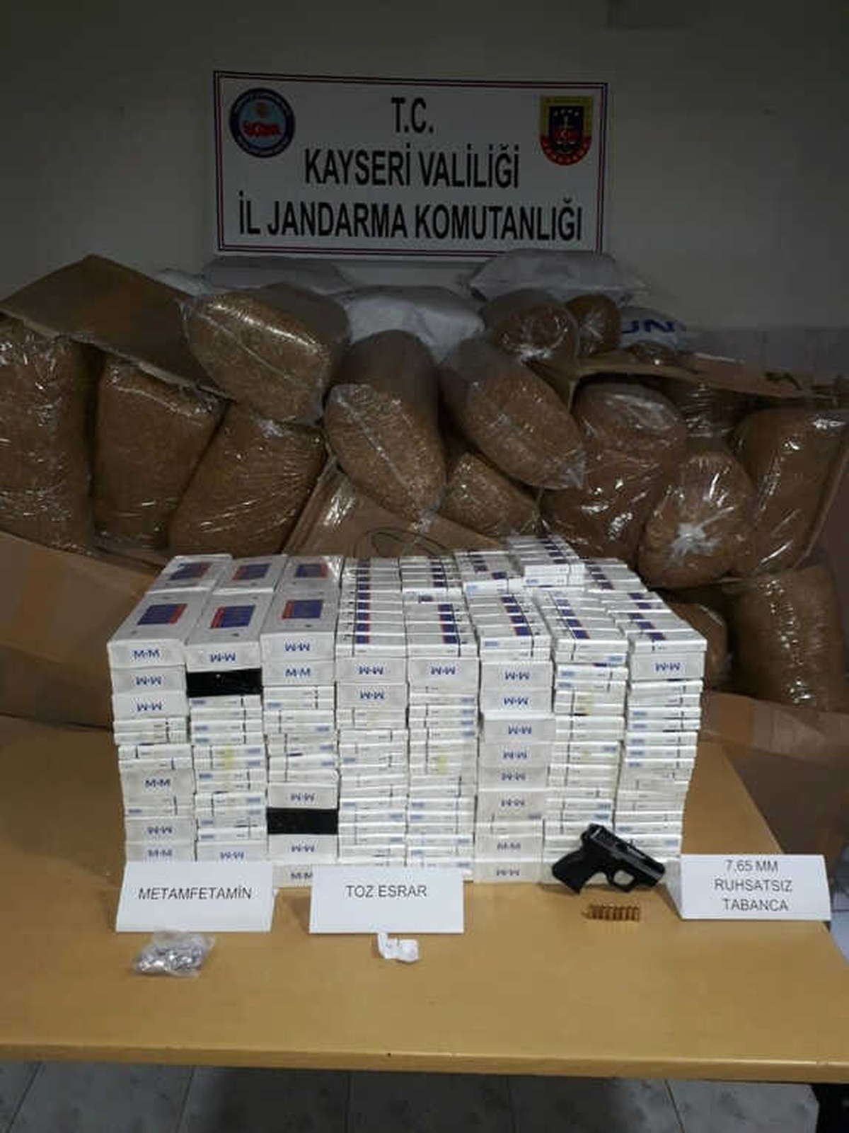 Jandarmadan Uyuşturucu, Tütün ve Kaçak Sigara Operasyonu