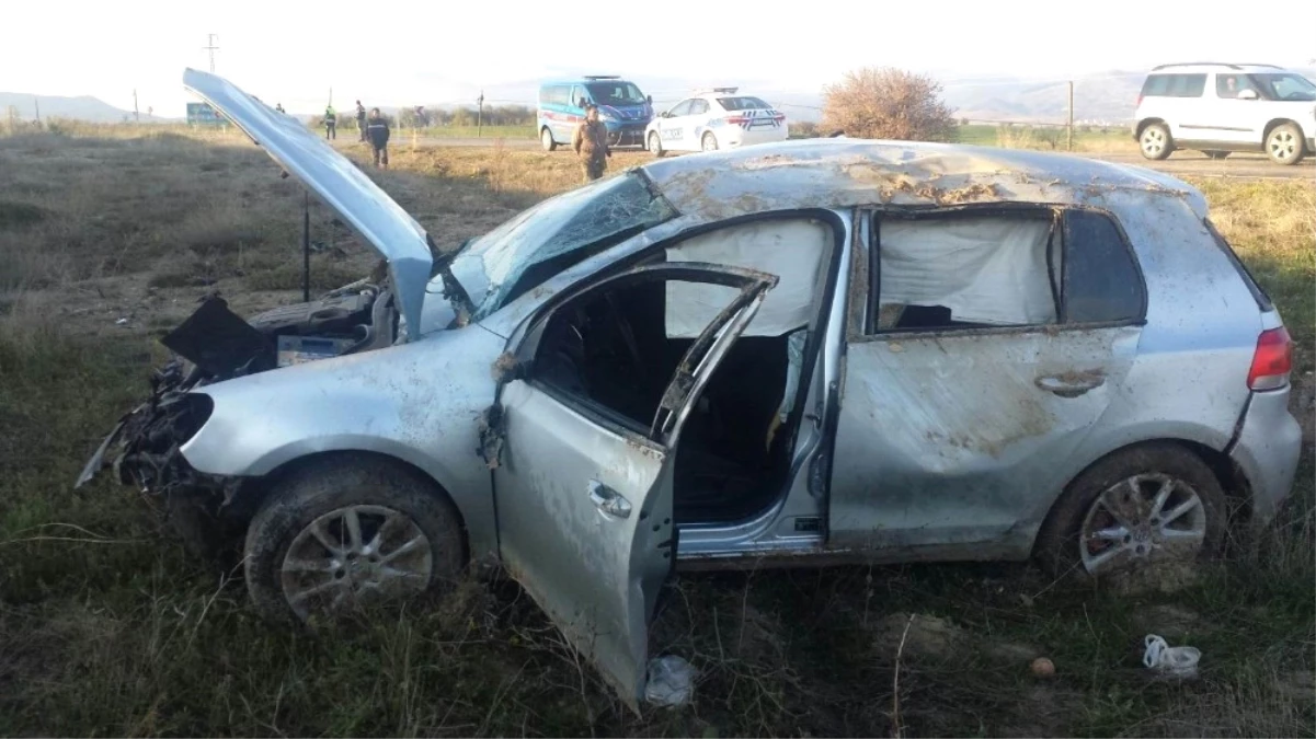 Konya\'da Otomobil Takla Attı. 4 Yaralı