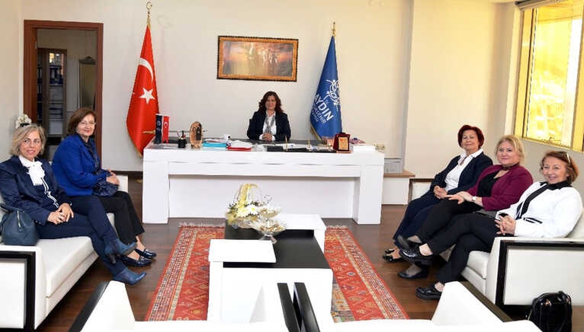 Türk Kadınlar Birliği\'nden Başkan Çerçioğlu\'na Ziyaret