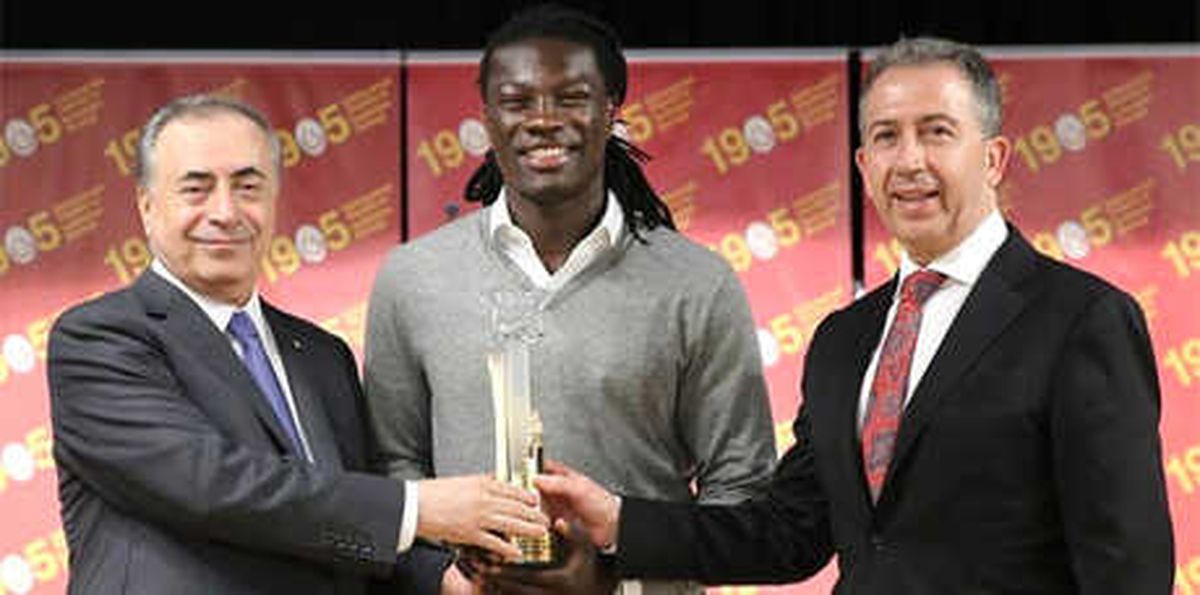 Yılın Sporcusu Ödülü Gomis\'e Gitti