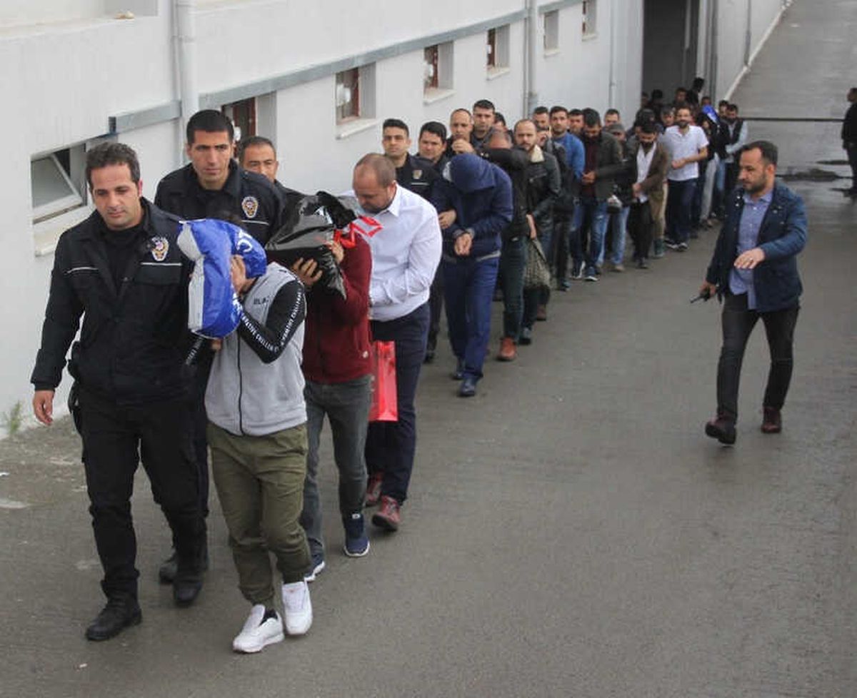 60 Kişilik Dolandırıcı Çetesi Adliyeye Sevk Edildi