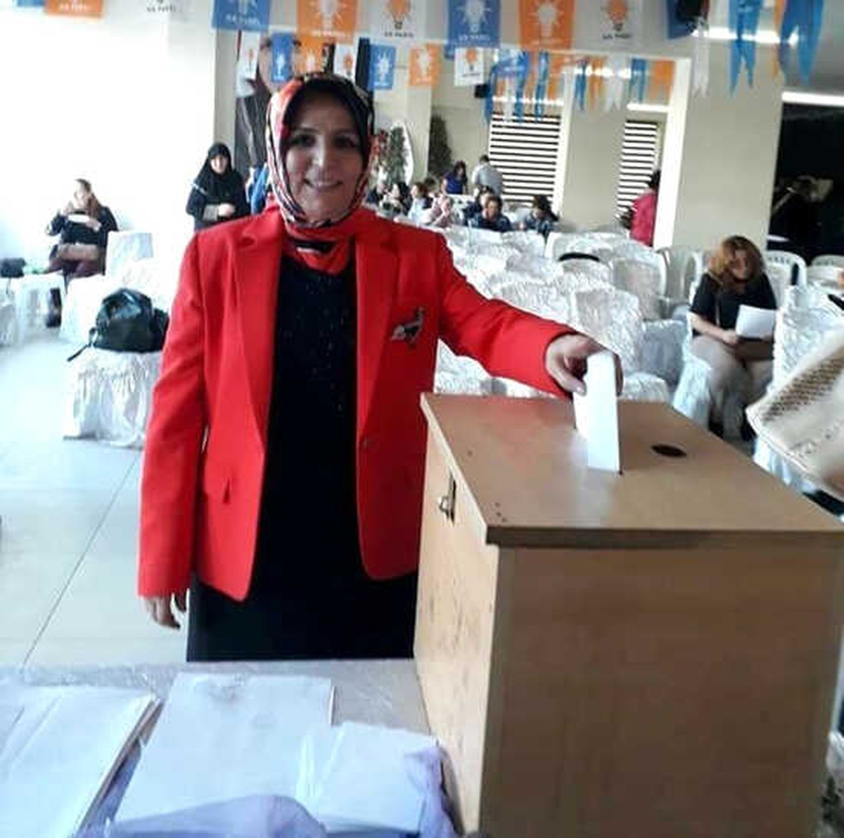 Alaşehir AK Parti Kadın Kolları\'nda Kocatürk Güven Tazeledi
