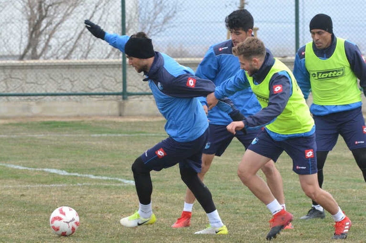 B.b. Erzurumspor\'da Manisa Spor Maçı Hazırlıkları
