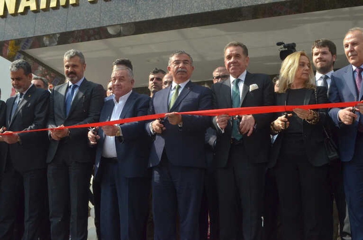 Bakan Yılmaz: "Çocuklar Okusun Diye Öğrenci Annelerine 6 Milyar Lira Ödeme Yaptık"
