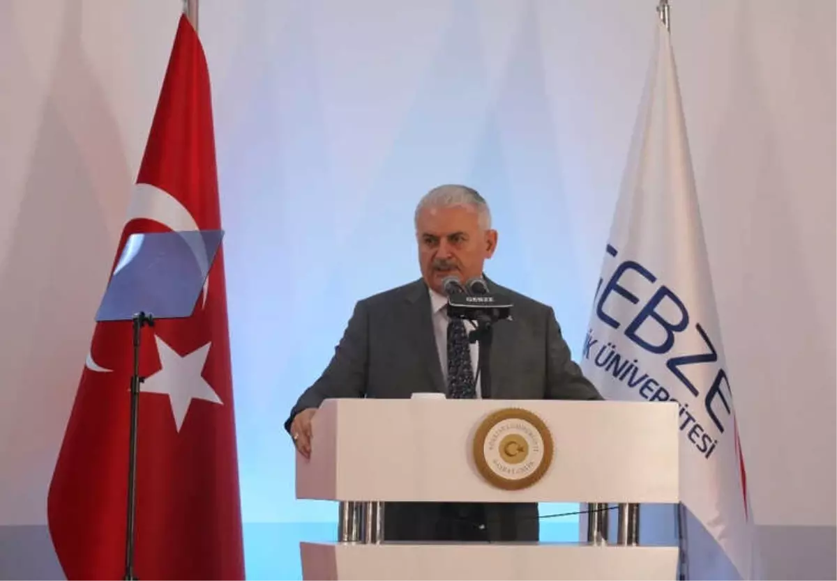 Başbakan Yıldırım: "Demokrasiye Darbe Vurmak İsteyenler Bunu Başaramayınca Ekonomi Üzerinden Yeni...