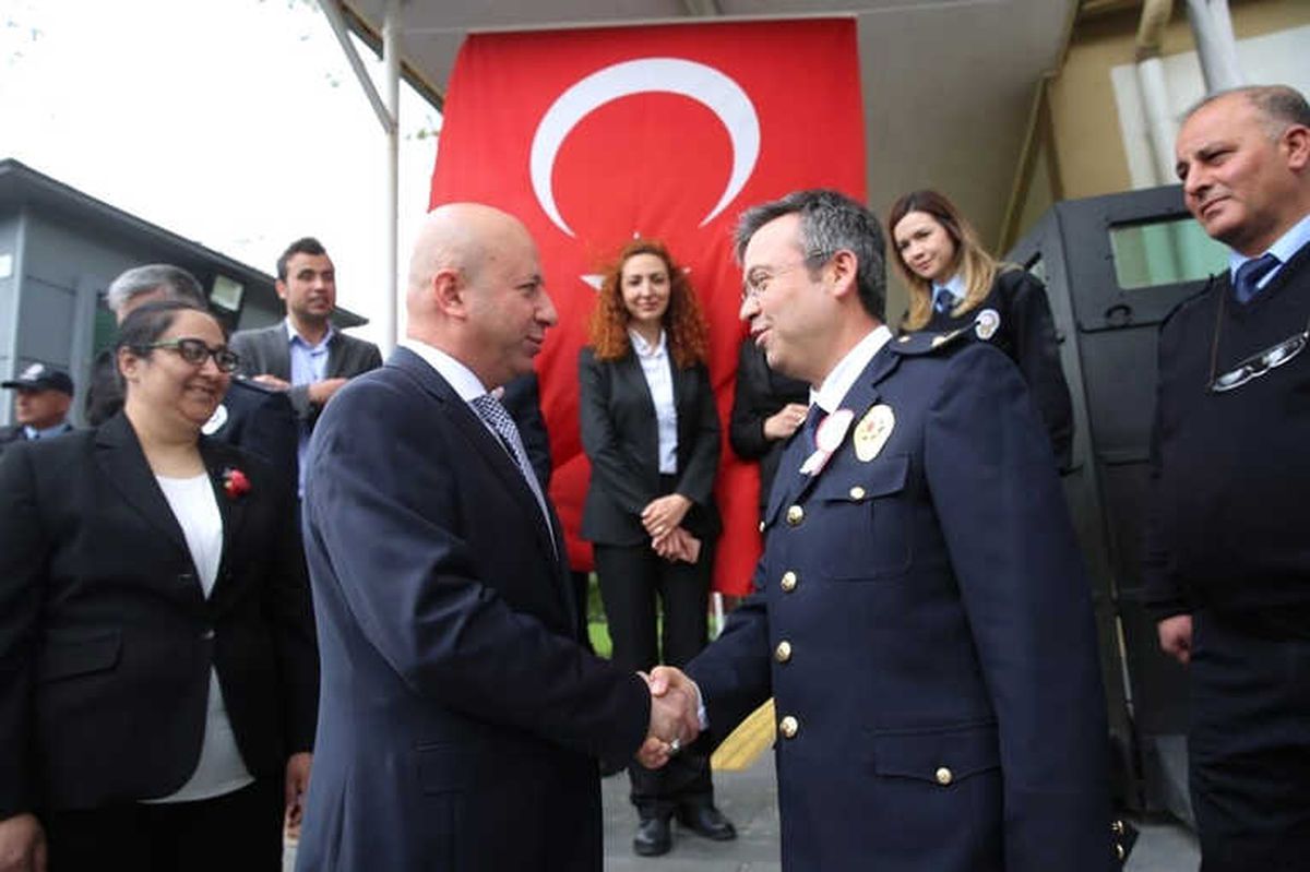 Başkan Çolakbayrakdar\'dan Polis Teşkilatına Ziyaret