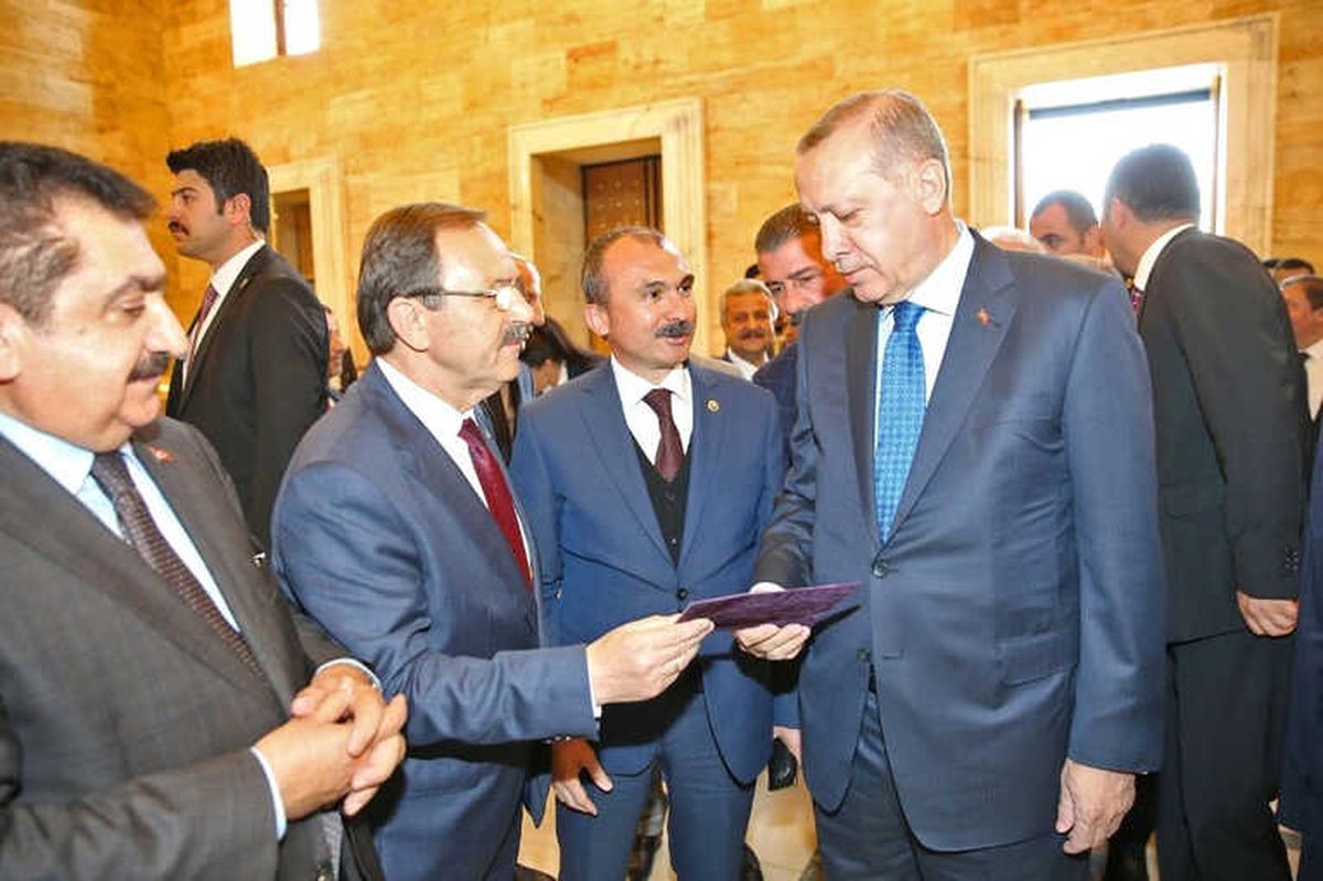 Başkan Şahin, Cumhurbaşkanı Erdoğan\'a Davetiyesini Takdim Etti