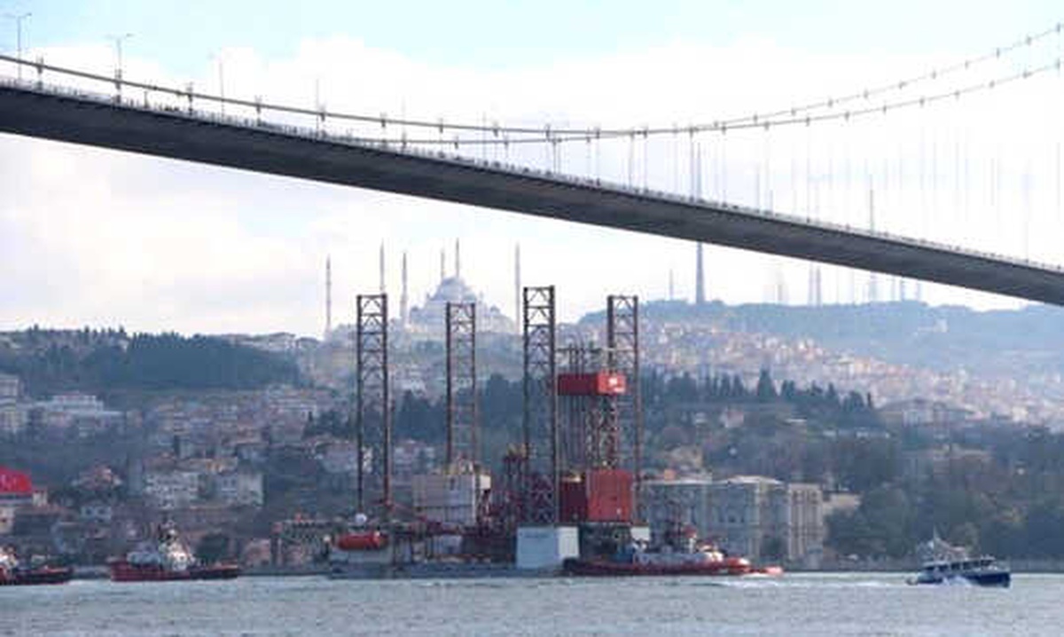 Boğazlarda Enerji Trafiğine "Kazan-kazan" Formülü