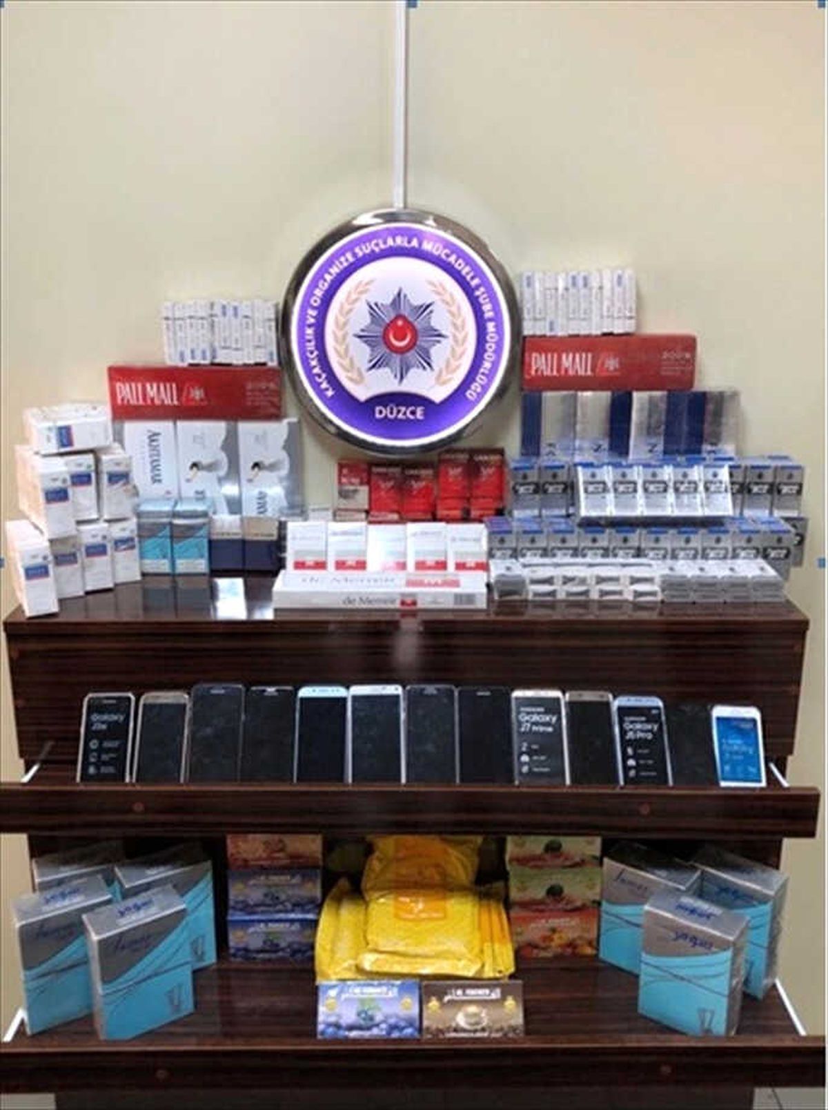 Düzce\'de Kaçak Sigara Operasyonu