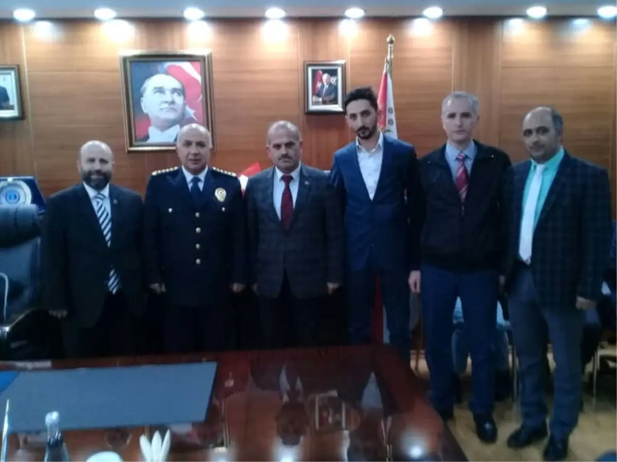 Erbakan Vakfı\'nda Emniyet Müdürü Aslan\'a Ziyaret