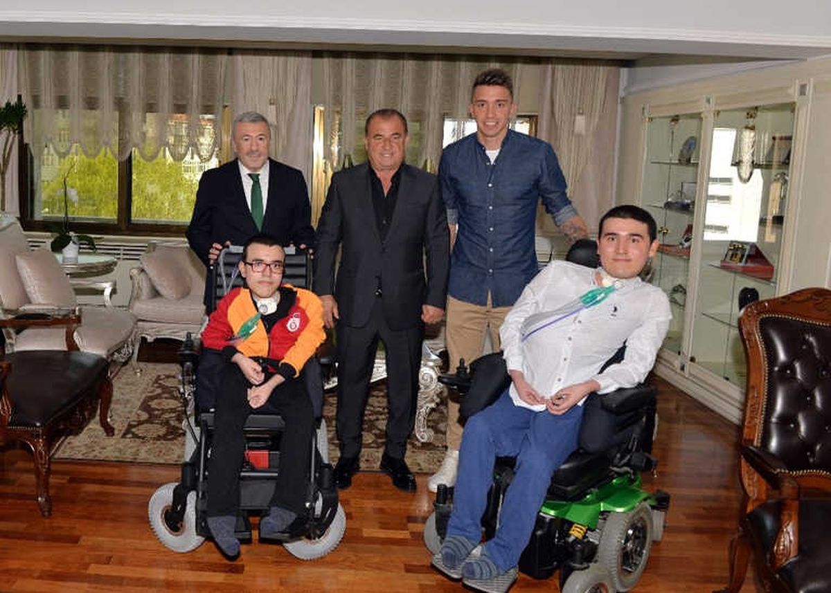 Galatasaray\'dan Anlamlı Ziyaret