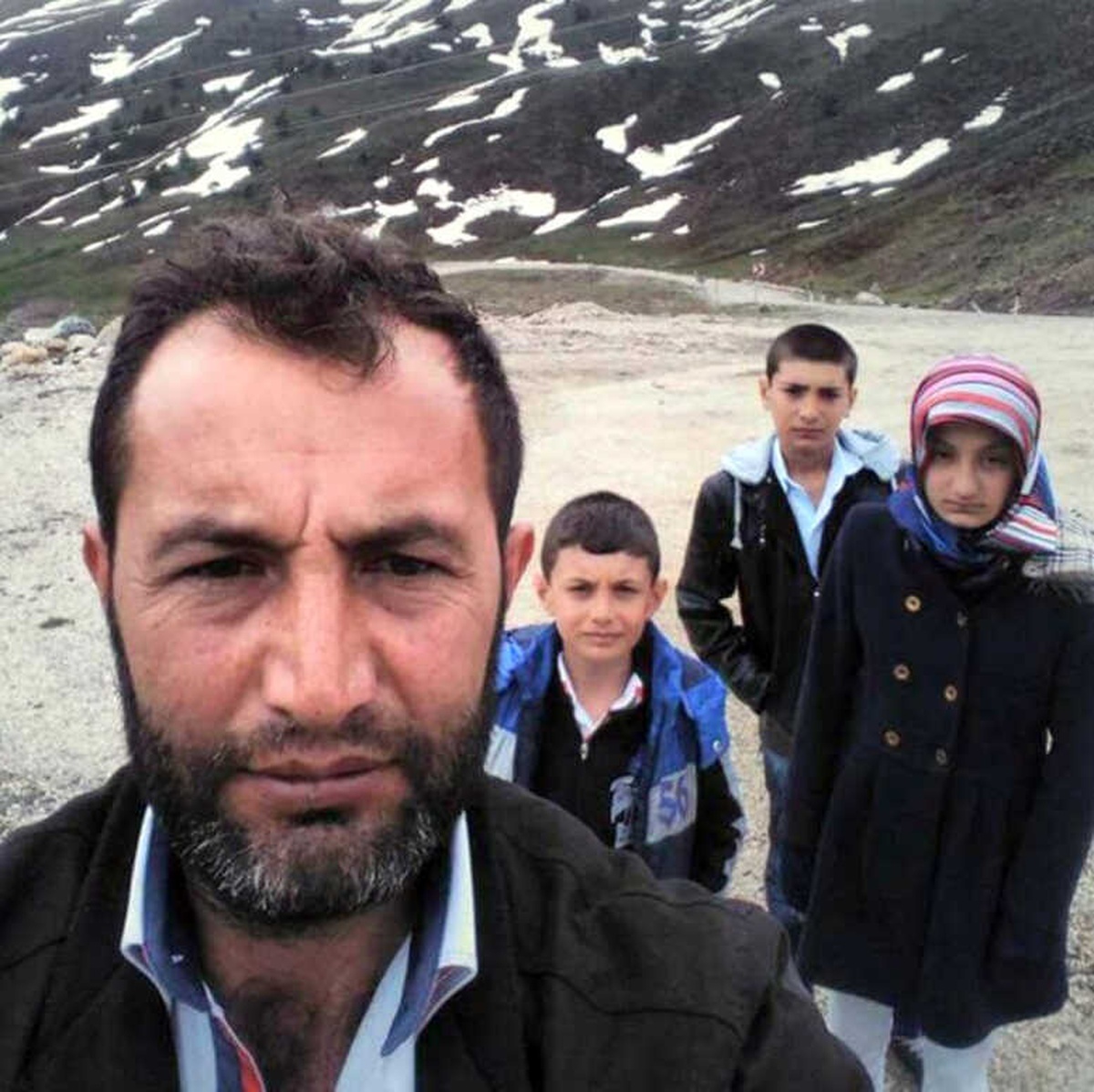 Göle Uçan Otomobilden Bir Çocuk Cesedi Çıkartıldı