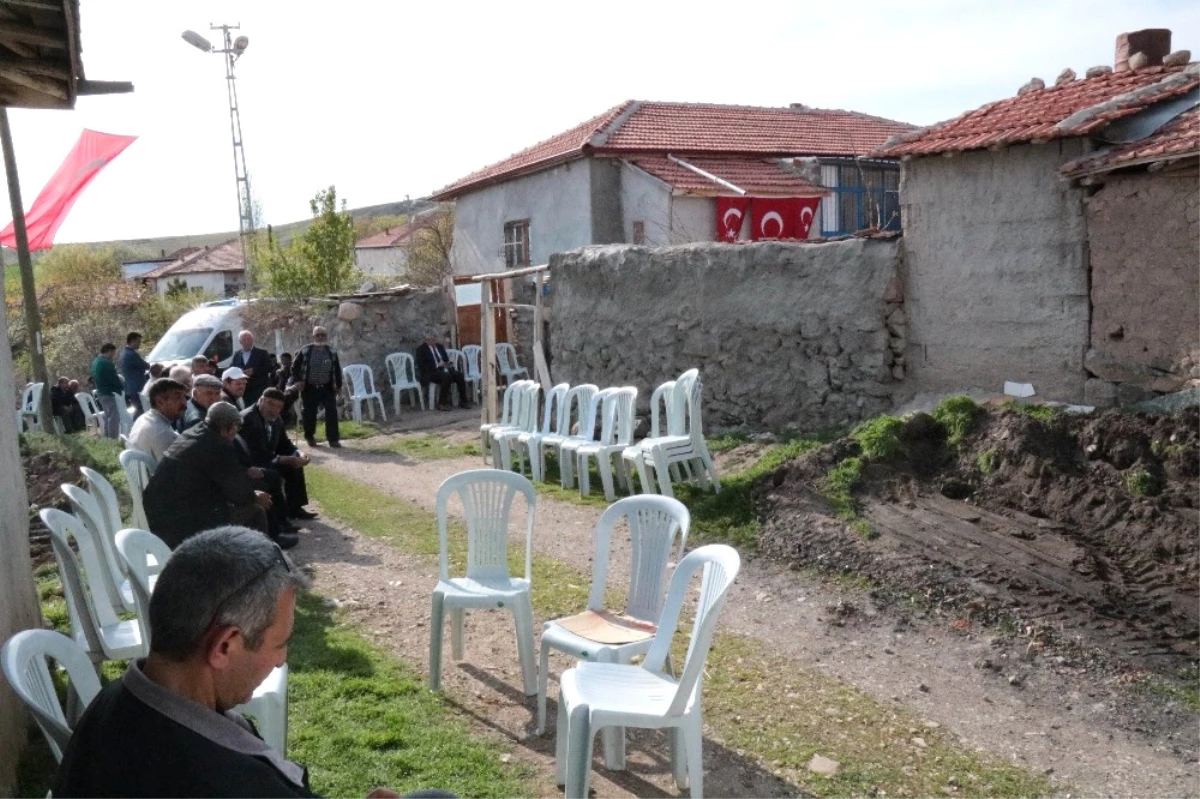 Hakkari Şehidinin Baba Evinde Hüzün Hakim