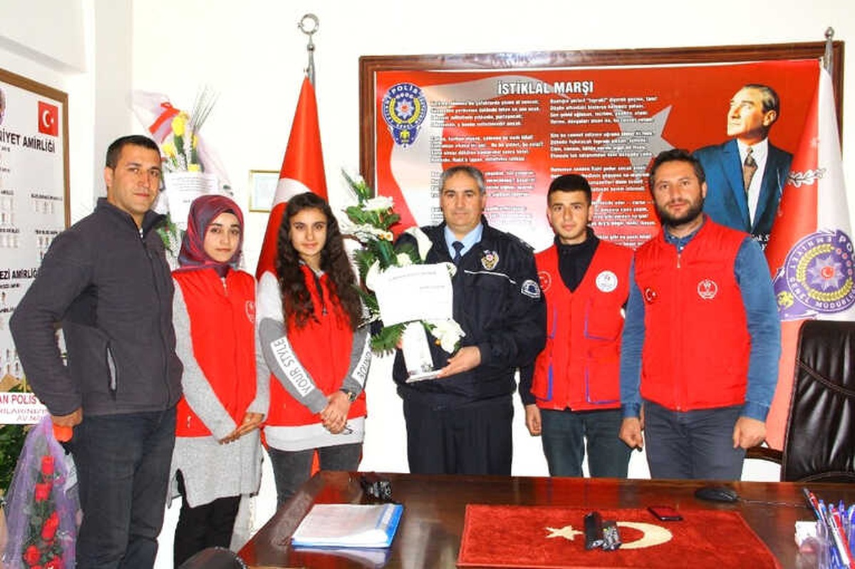 Hizan Gençlik Merkezinden Polise Ziyaret