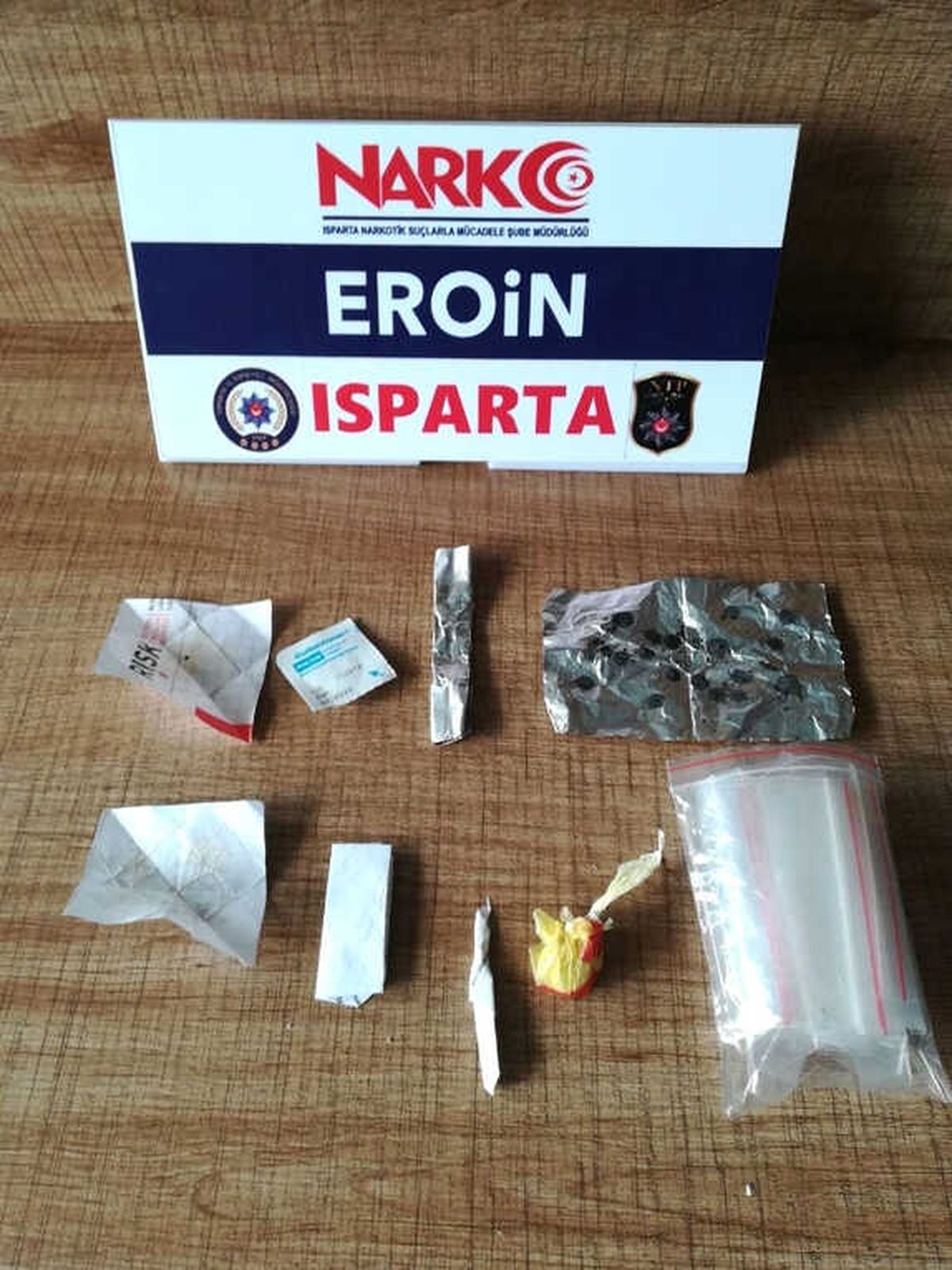 Isparta\'da Sokak Satıcılarına Uyuşturucu Operasyonu