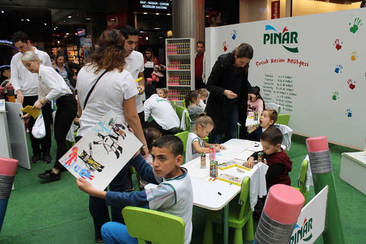 Küçük ressamlar Point Bornova\'da