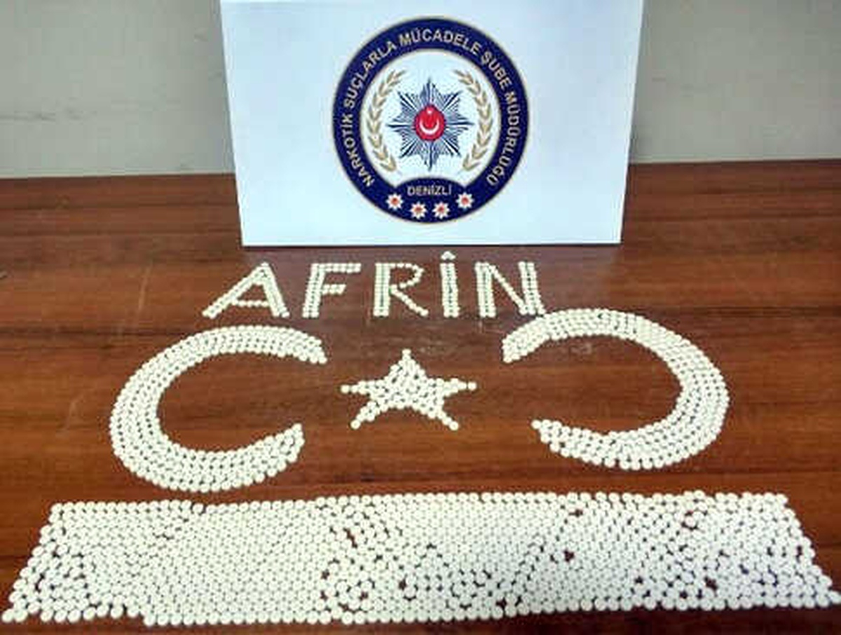 Polis Yakaladığı Uyuşturucu Hapları "Afrin" Yazarak Sergiledi
