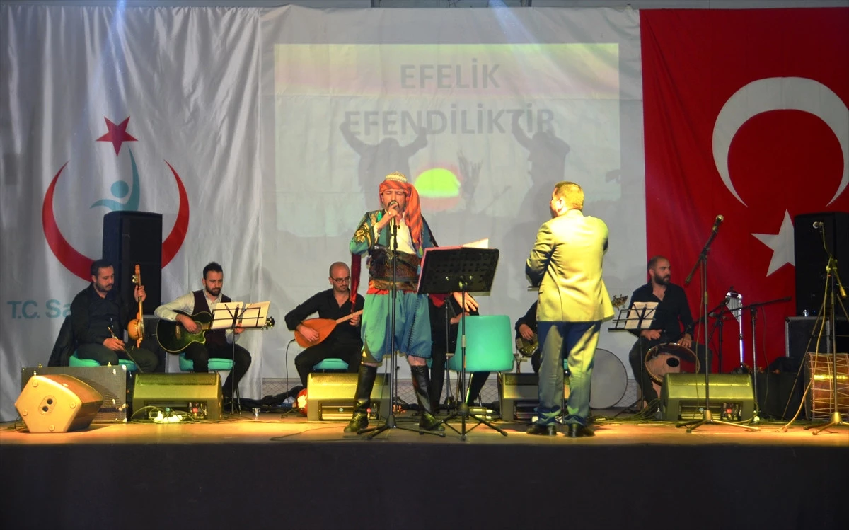 Sağlık Çalışanlarından Türkü Konseri