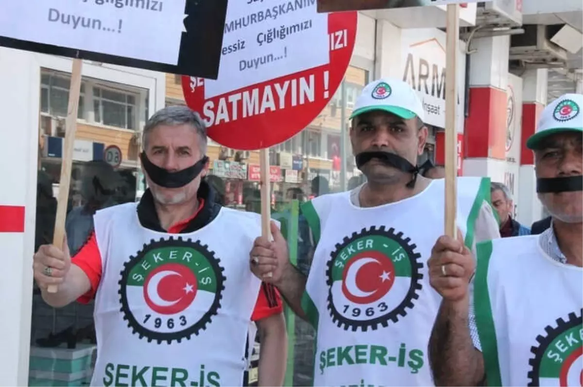 Şeker İşçileri Ağızlarını Bantla Kapatarak Eylem Yaptı